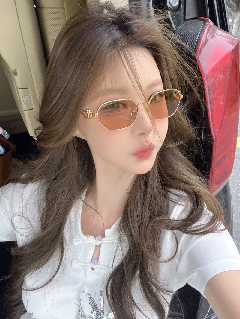 Miu miu Sunglasses